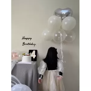 奶油風數字氣球裝飾