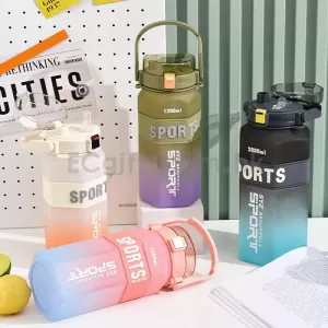 大容量字母水杯